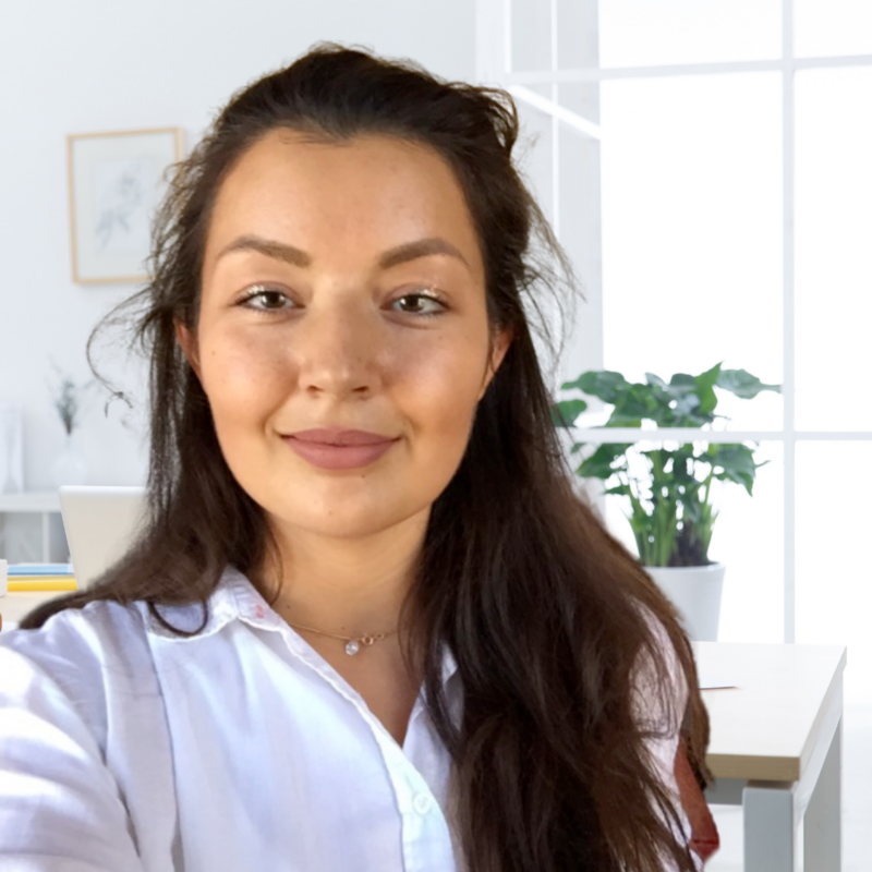 Ella Bangol