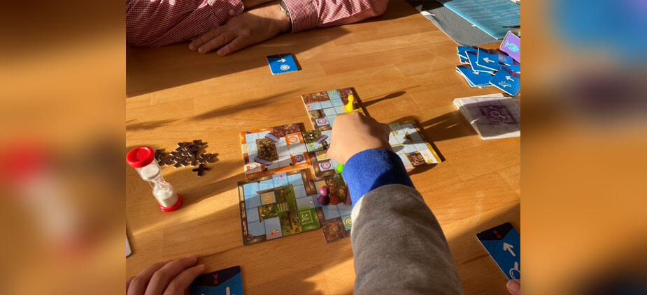 Drei agile Grundlagen spielerisch erleben mit Magic Maze 