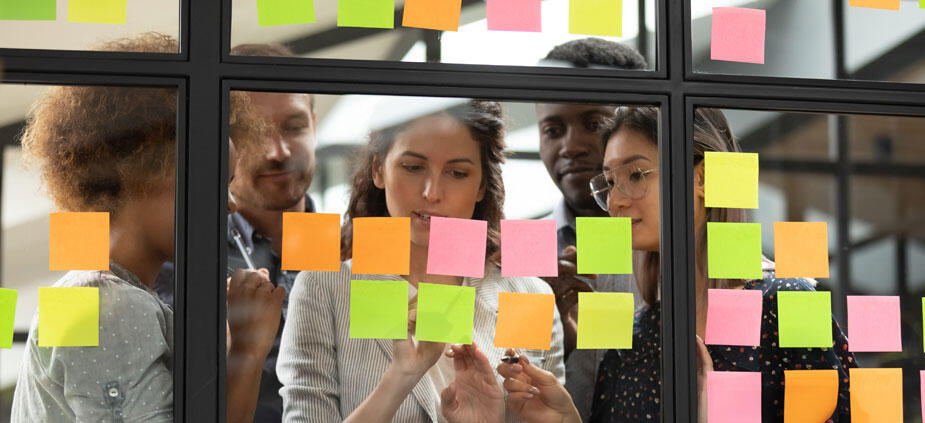 Mit Holacracy-Elementen zu einem selbstorganisierten Projektteam Mit Holacracy-Elementen zu einem selbstorganisierten Projektteam