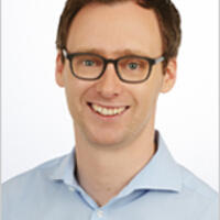 Dr. Carsten Knaut