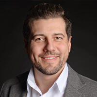 Dr. Artur Strasser