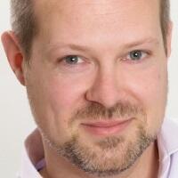 Dr. Andreas Holtkamp