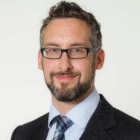 Dr. Marc Wolter