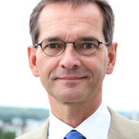 Dr. Herbert Haubold