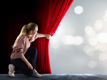 Mit 3 Methoden aus dem Improtheater im Projektalltag punkten